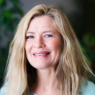 American Eagle Pendant Reviews